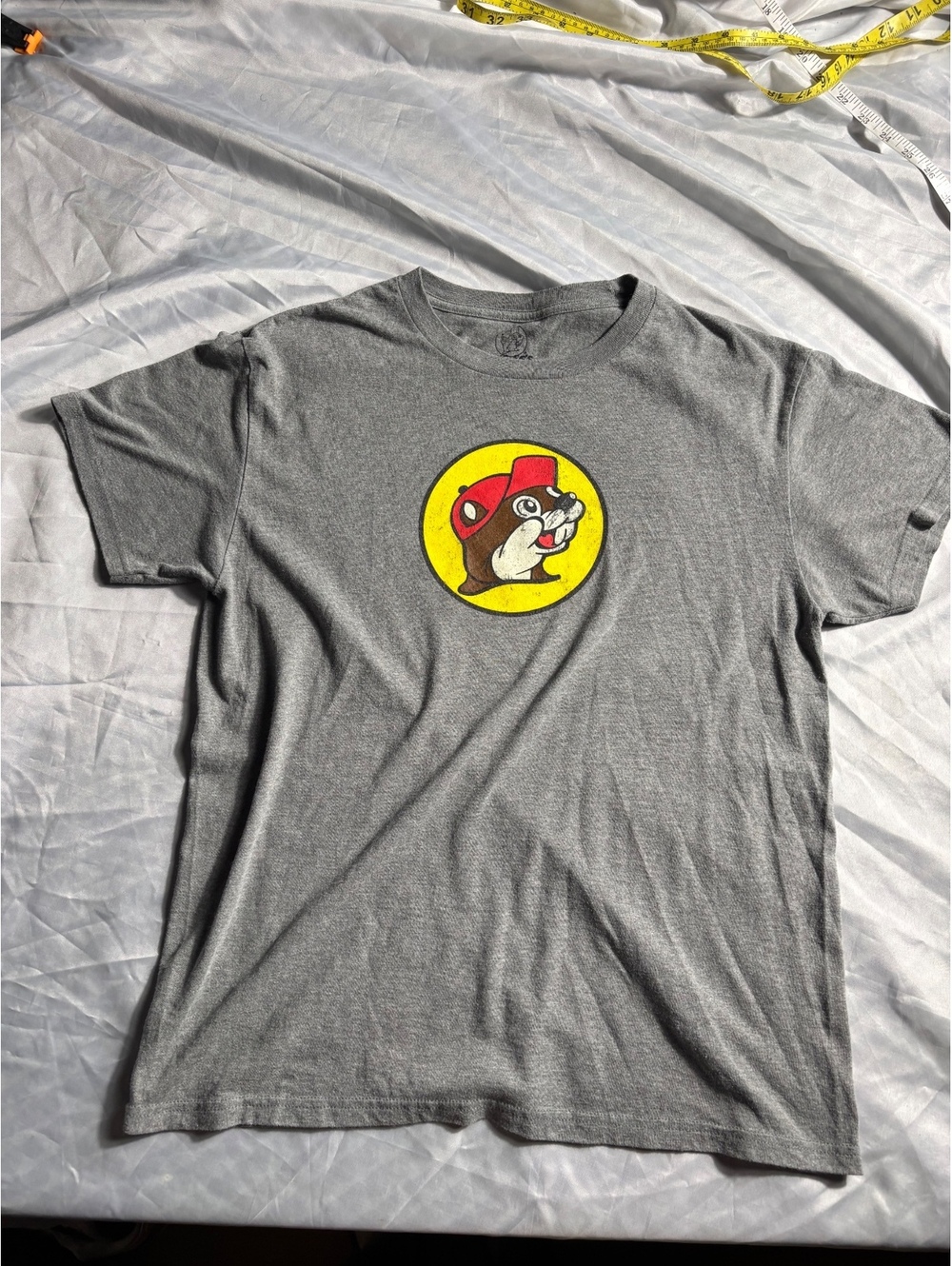 Buc-ee's Gray Graphic T-Shirt Medium